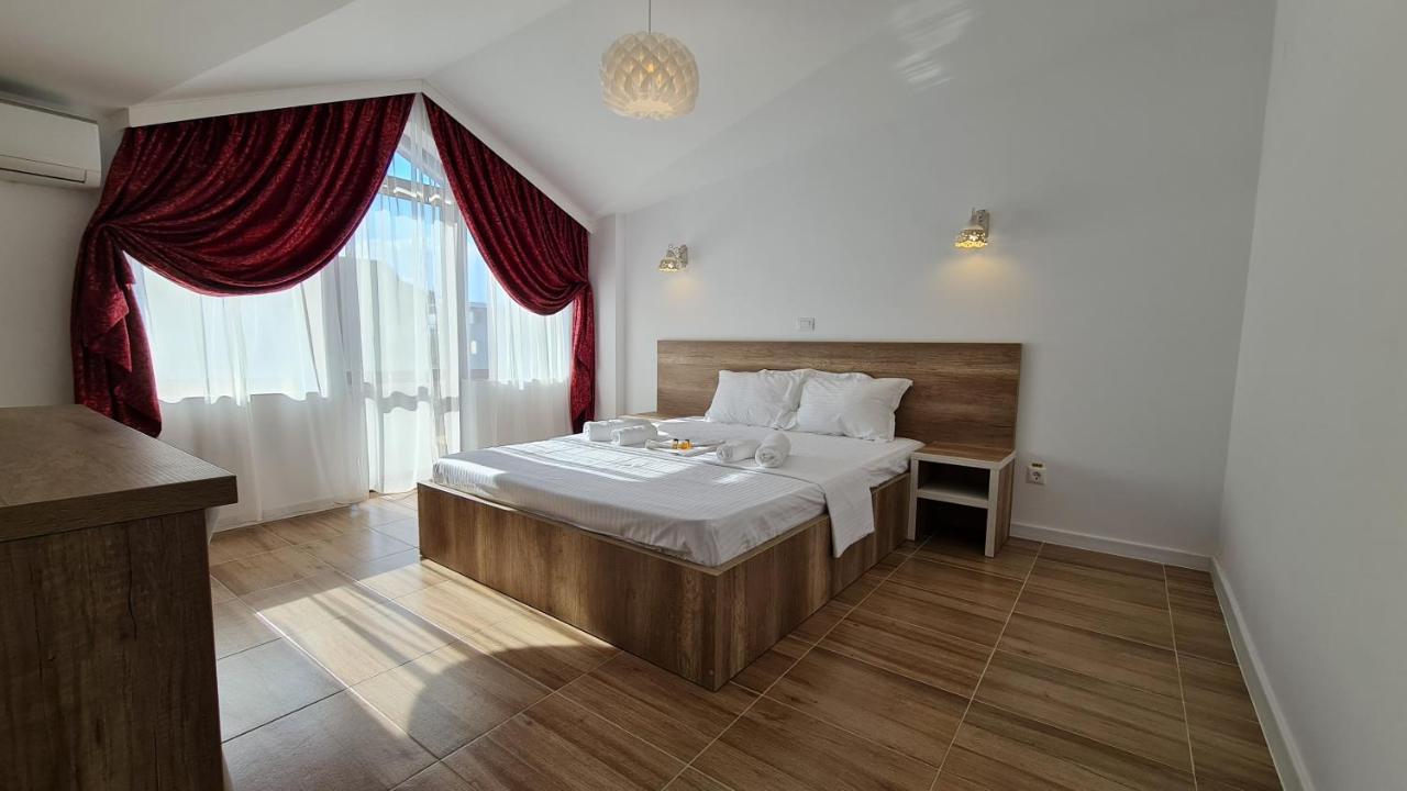 Elina2 Hotel Techirghiol Ngoại thất bức ảnh