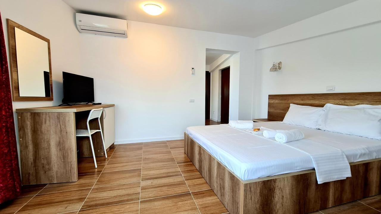 Elina2 Hotel Techirghiol Ngoại thất bức ảnh
