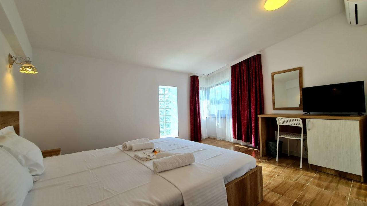 Elina2 Hotel Techirghiol Ngoại thất bức ảnh